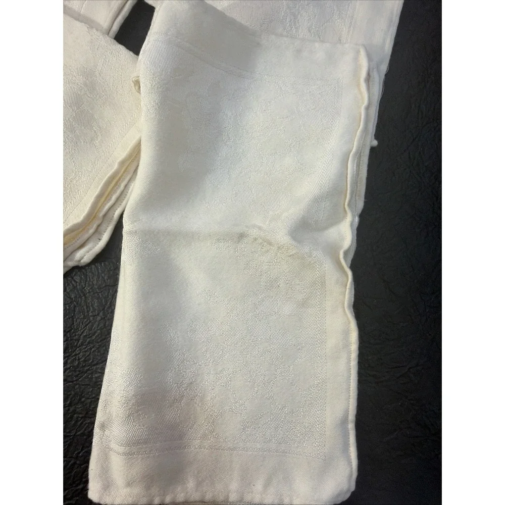 Set of 5 Vintage Linen Napkins Floral‎ Table Linens, Bread Basket, Clean 377
